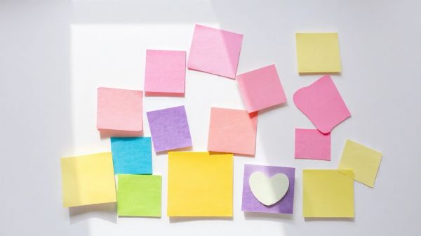 10 idées créatives pour utiliser des étiquettes adhésives personnalisées